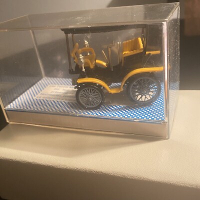 MINIALUXE # 25 Vis A VIS A DAIS 1:43 PEUGOET 1891