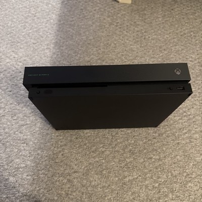 Xbox One X Project Scorpio Edition Konsole + Kabel (ohne Controller)