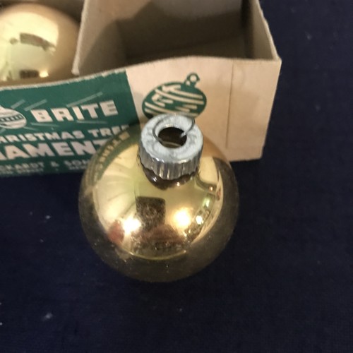 Lot/12 Vintage Shiny Brite All Gold Christmas Ornaments in Lovely Original Box! - Picture 10 of 10