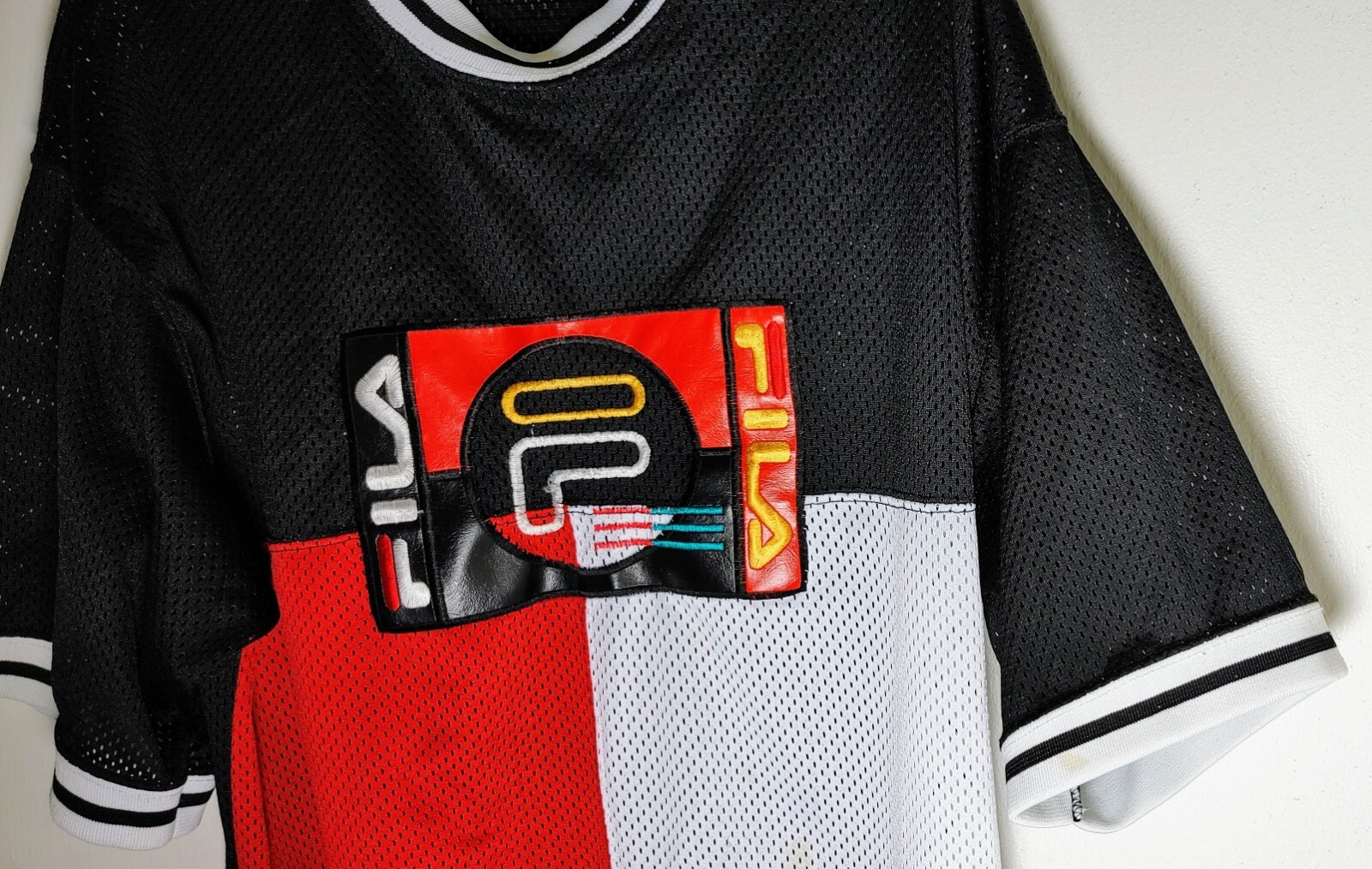 Camicia in maglia vintage anni '90 FILA a maniche corte da uomo XL rosso nero bianco