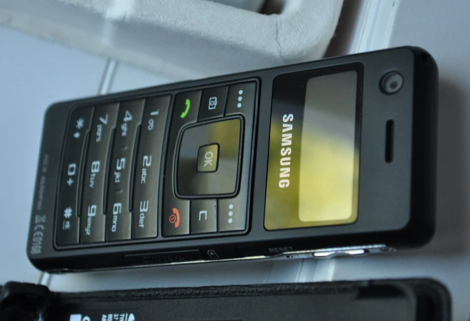 Samsung SGH-F300 Ultra Music Black (Ohne SIM-Lock) GSM 2G 3G 2MP Neuwertig OVP - Bild 3 von 4