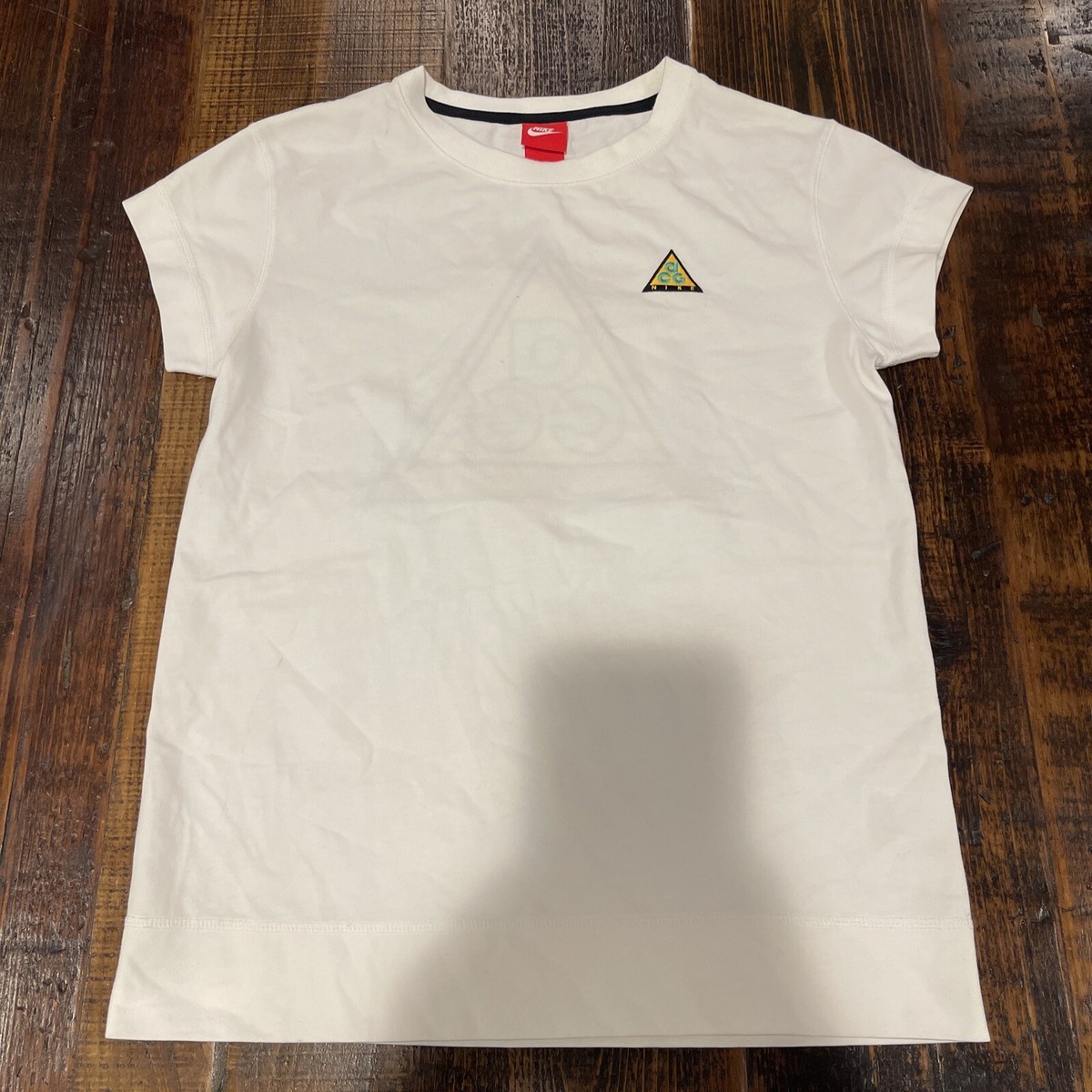 Nike ACG Womens T Shirt embroidered Sz Small Super Rare White | eBay