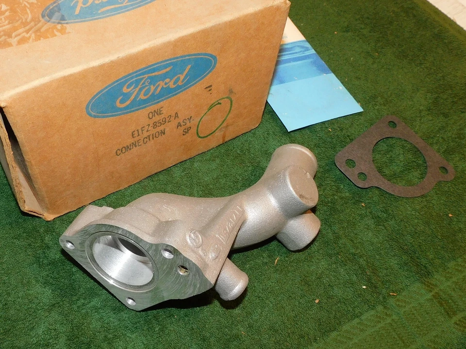 1981 1982 Escort Lynx Nuevo de Lote Antiguo 1,6 litros Carcasa Termostato Conexión Salida de Agua Foto 4 de 4