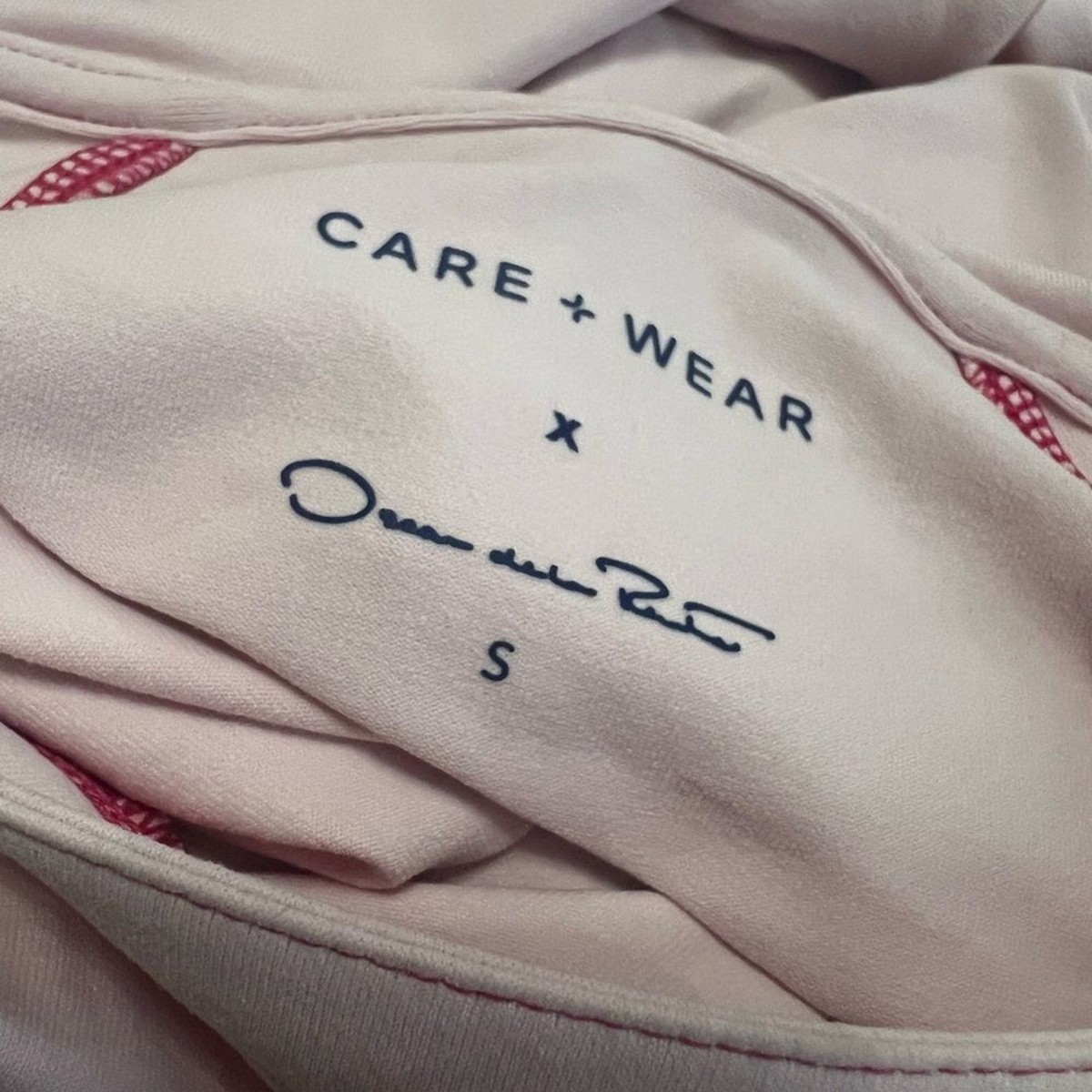 Care+Wear x Oscar de la Renta Port Access Hoodie Pink Sweatshirt Sz S View 4