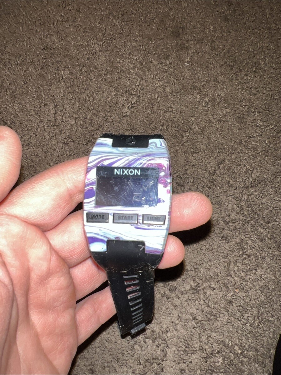 NIXON THE COMP SURFING WATERPROOF DIGITAL HEAT WATCH Needs Battery