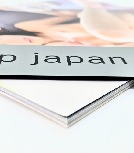 Airi Suzumura Photo Book Free Japanese Gravure Model Paperback 52page from japan - Picture 6 of 8