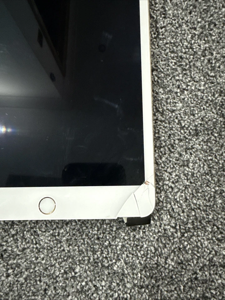 Apple iPad mini 3 16GB A1600 Gold Tab Wi-Fi 4G Unlocked 7.9In Tablet See Descrip - Image 2 of 4