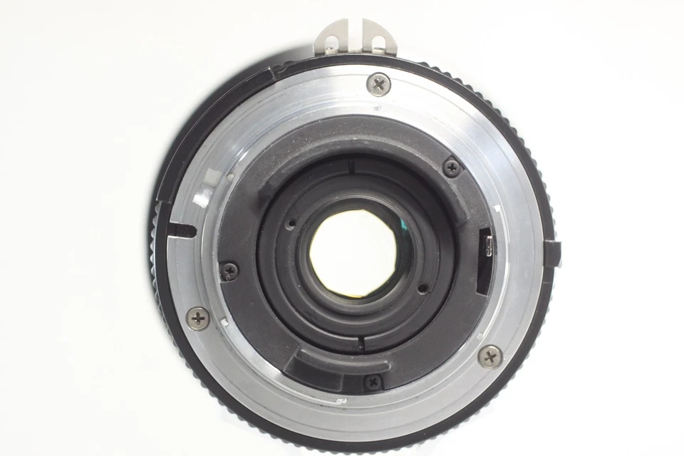 Nikon Ai-s Nikkor 18mm F/3.5 Ultra Wide Angle MF Lens From Japan - Image 3 of 4