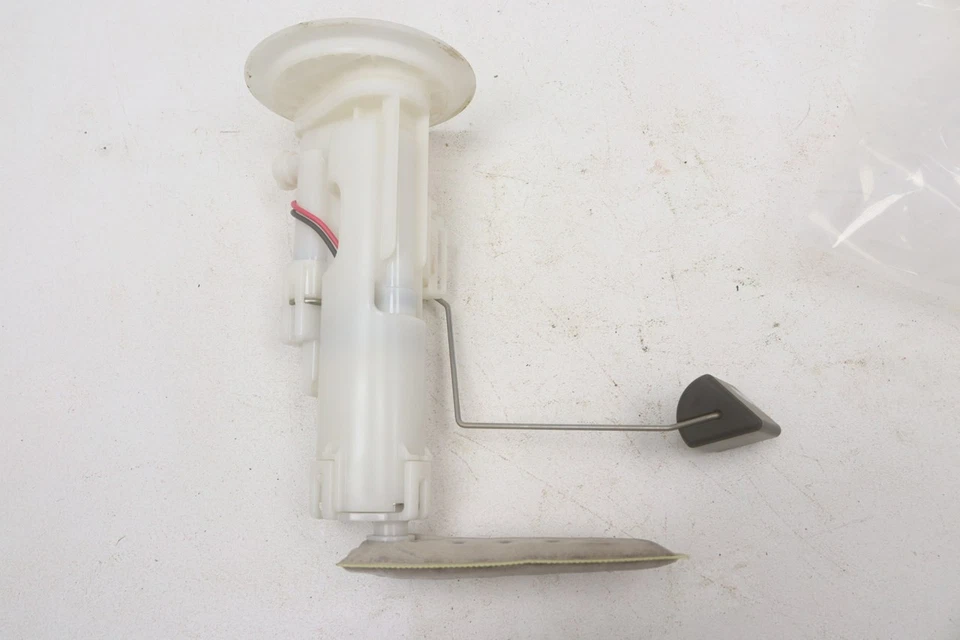 Yamaha Wolverine 1000 RMAX2 R-SPEC 22 Fuel Pump B4J-13907-00-00 52261 Foto 2 de 3