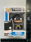 Funko Pop! DC Super Heroes: Batman #01 Vinyl Figure -CN E2