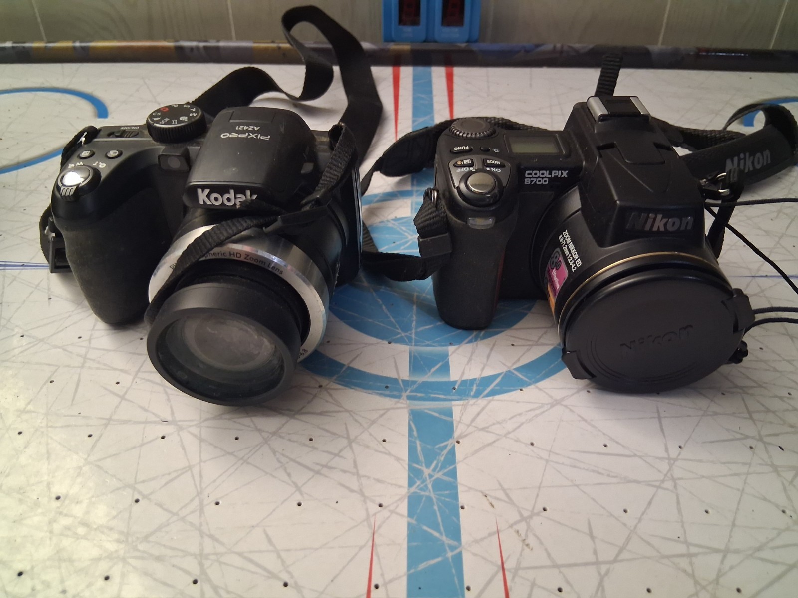 Kodak PIXPRO AZ421 & Nikon COOLPIX B700 Digital Cameras with Camera Bag