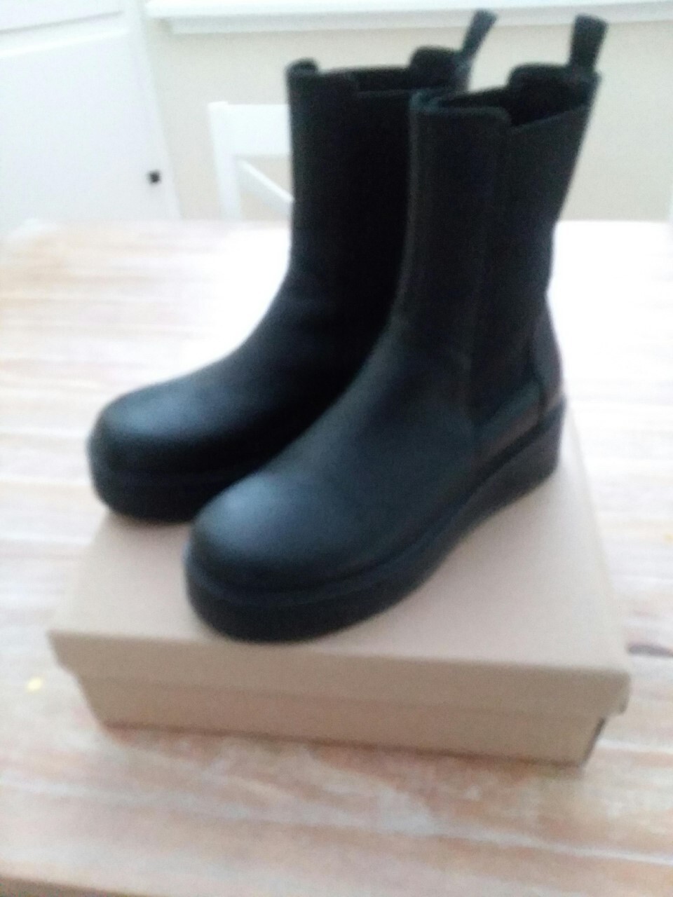 Steve Madden Womens Clarisa Black Leather Chelsea Boots Size 9.5  195945297278 | eBay