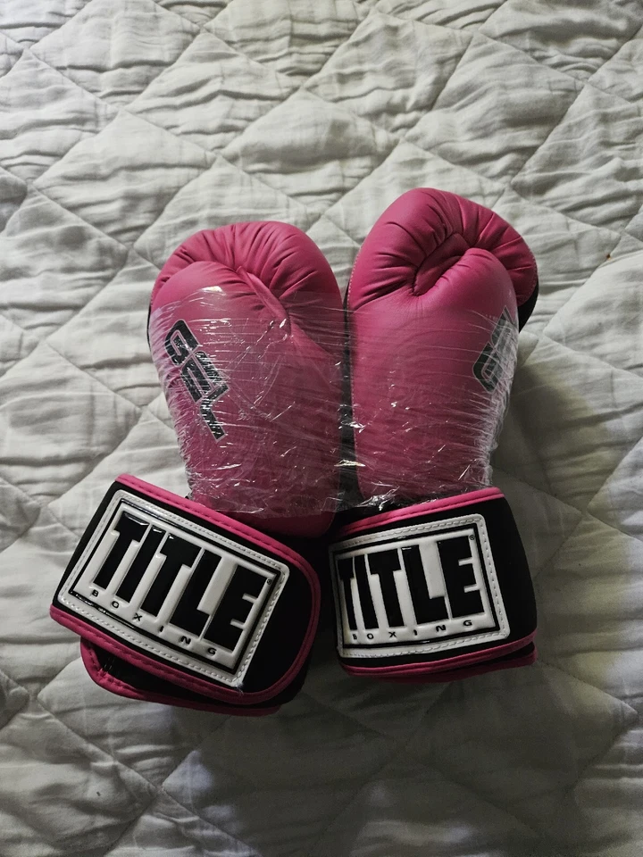 Guantes de gel de boxeo Title - rosa talla pequeña usados en excelente estado - ver fotos Foto 2 de 2