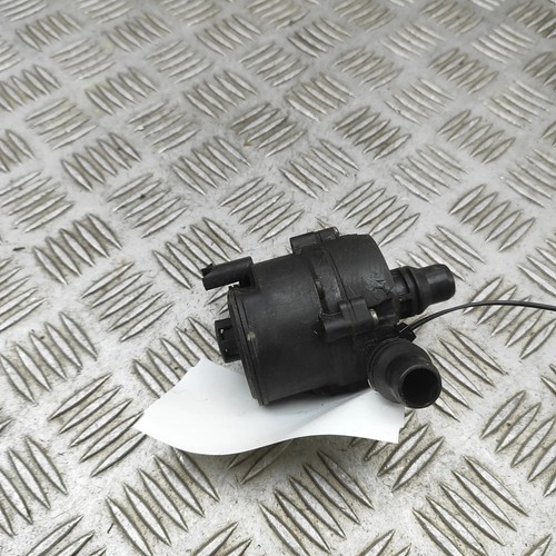 BMW X1 F48 Zusatzwasserpumpe 8486848 2,0 Benzin 141 kW 2019 33911781