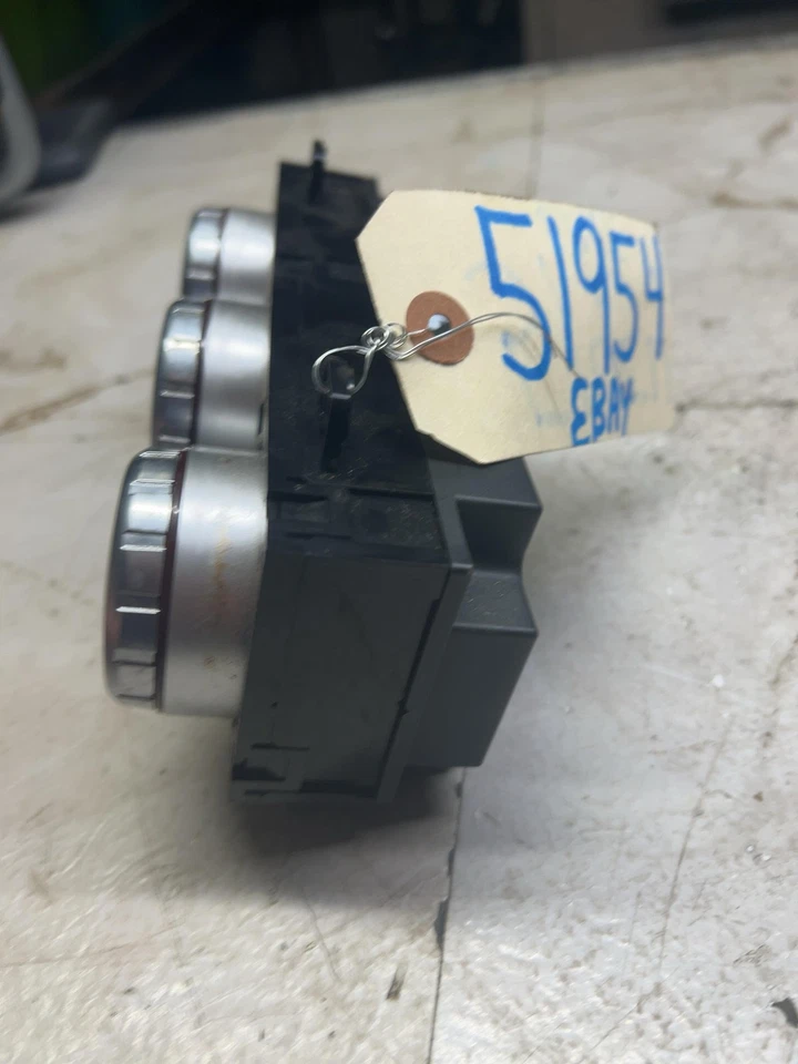 Interruptor de control climático temperatura aire acondicionado calentador Suzuki SX4 2007-2013 FABRICANTE DE EQUIPOS ORIGINALES Foto 4 de 4