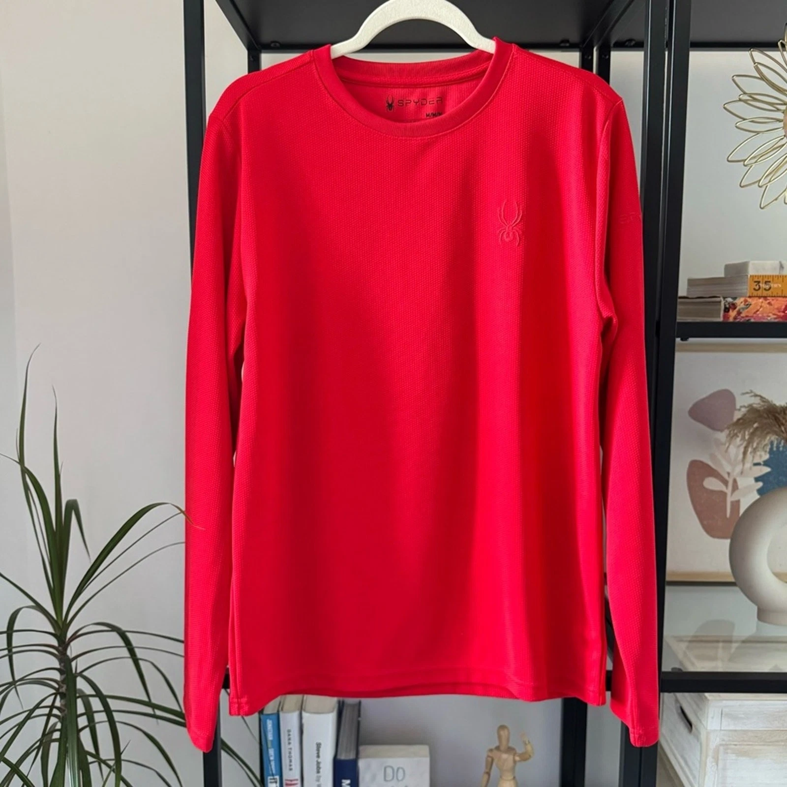 Spyder Red Crewneck Long Sleeves Pullover Tee Men’s Size Medium