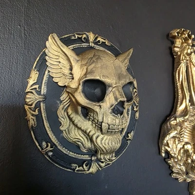 vampire gargoyle Gothic Wall Medallion Wall Hanging Home Decor - Image 1 of 4