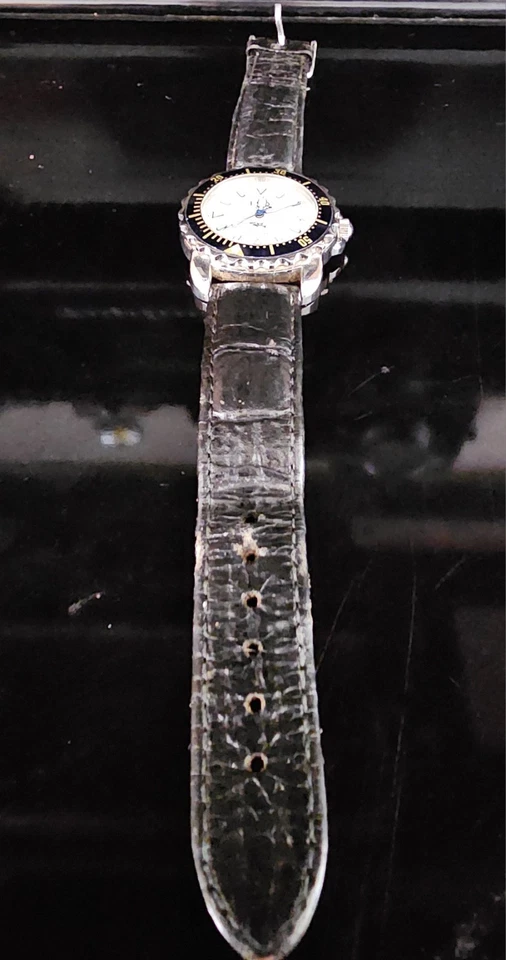 Reloj de cuarzo sumergible vintage ESQ by Movado Swiss Diver 100M para hombre 38 mm Foto 4 de 4