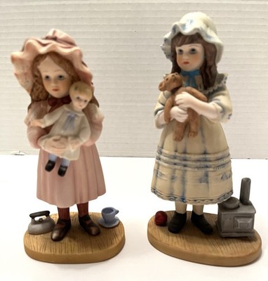 Jan Hagara Porcelain Figurines Limited Edition  Amanda  &  Cristina 