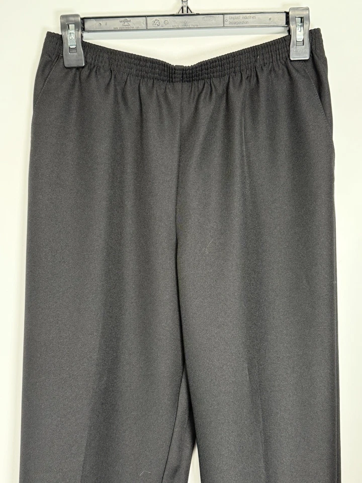 Alfred Dunner Petite 8 Black Pull On Pants Elastic Waist Pockets 100% Polyester - Image 4 of 4