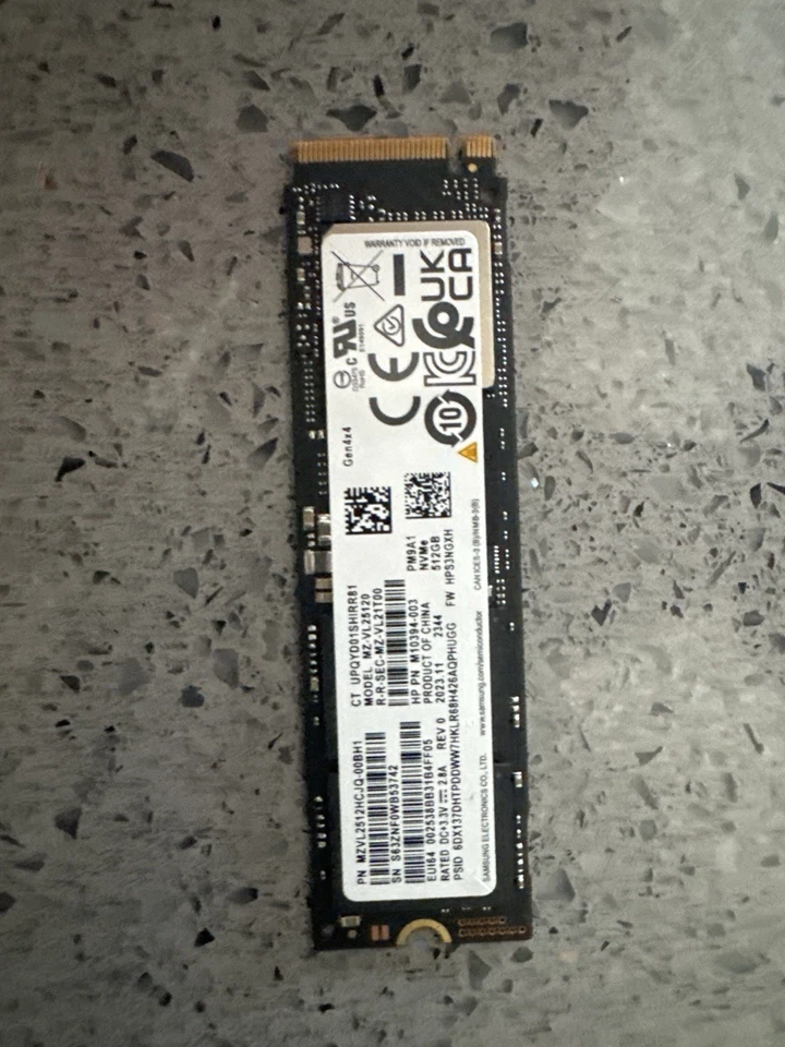 Samsung PM9A1 512 GB NVMe M.2 2280 PCIe 4.0 x4 SSD Gen4 - Caja abierta probada Foto 2 de 2