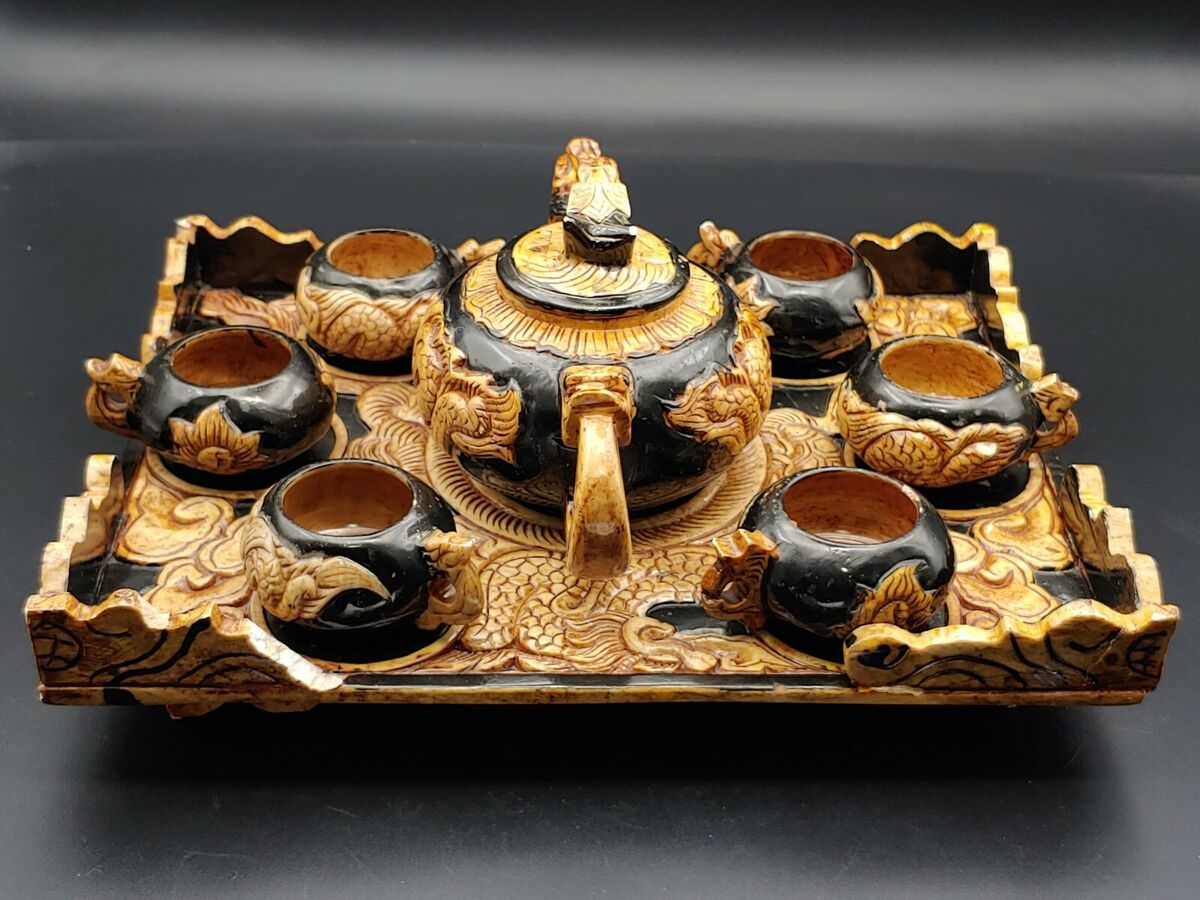 藏传佛教寿山石雕 龙凤嵌螺钿黑釉茶台茶壶 Tibet Shoushan Stone 藏传佛教寿山石雕 龙凤嵌螺钿黑釉茶台茶壶 Tibet Shoushan Stone