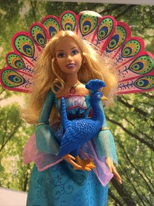 barbie island princess peacock