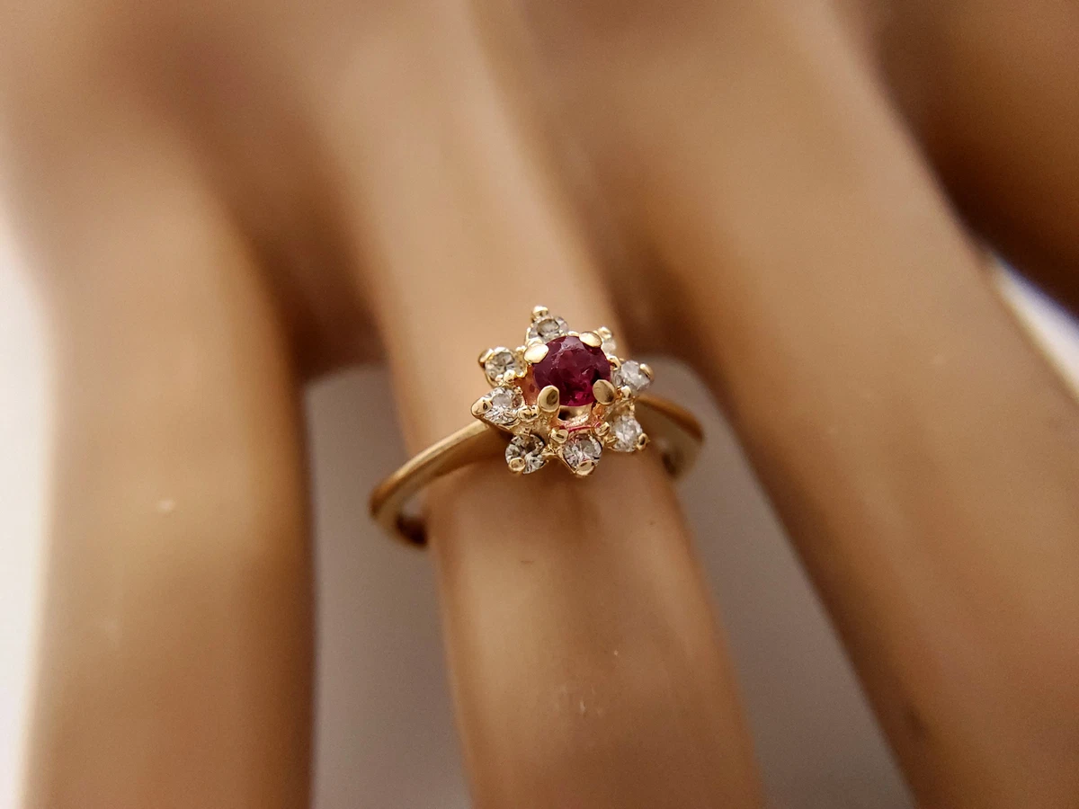 14k Yellow Gold Round Ruby Diamond Flower Ring 0.40 CT