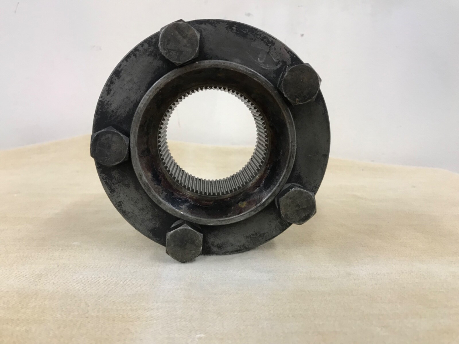 Ferrari 365 GTC4 wheel splined hub part number 700513 or 700512