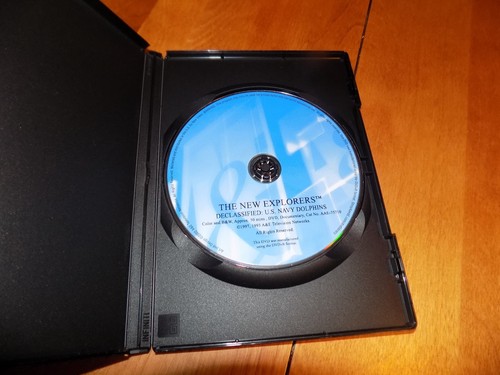 DECLASSIFIED U.S. NAVY DOLPHINS Military Naval Dolphin History Channel RARE DVD - Imagen 2 de 3