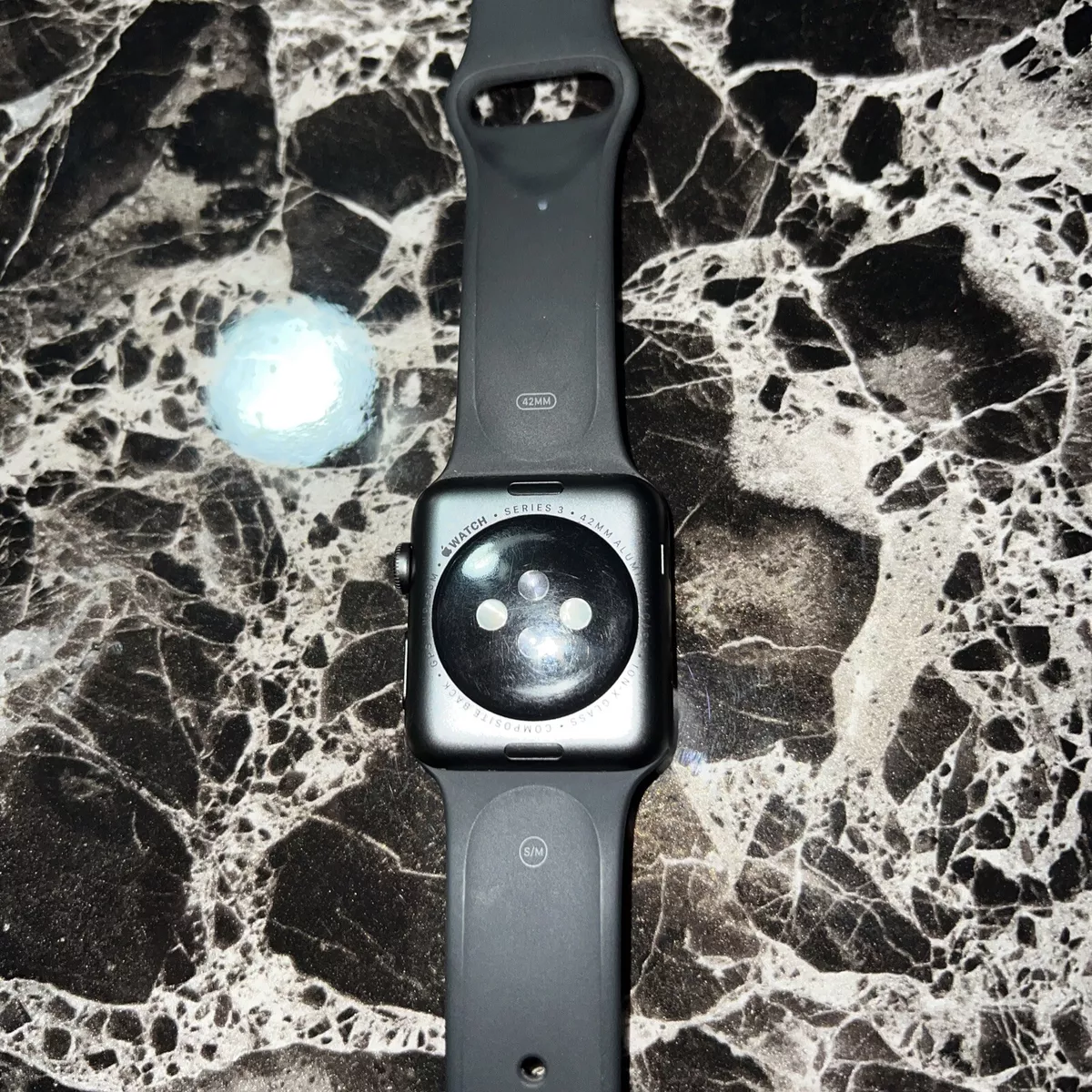 Apple Watch Series 3 42mm Aluminium Case with Sports Band - Space Gray/Black Apple Watch Series 3 42mm Aluminium Case with Sports Band - Space Gray/Black