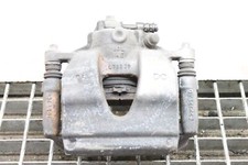 MERCEDES-BENZ CLA Coupe C118 Bremssattel vorne links 1.30 Petrol 100kw 18129328