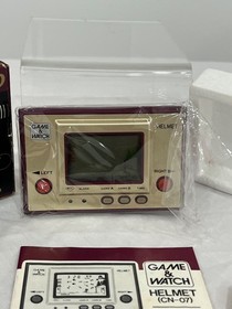1981 Nintendo Game&Watch HELMET NICE CONDITION WITH NICE BOX WORKS GREAT