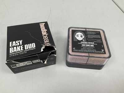HUDA BEAUTY - Easy Bake Duo Loose Powder Puder - CHERRY PEACH - 13 g Nude - NeuA