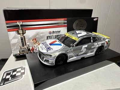 Kyle Larson 2021 Valvoline Bristol Night Race Win ELITE RAW 1:24 Scale Diecast