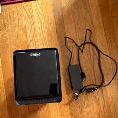 Drobo 5C 5-Bay NAS No Drives USB Black Desktop HDD/SSD PC/Mac