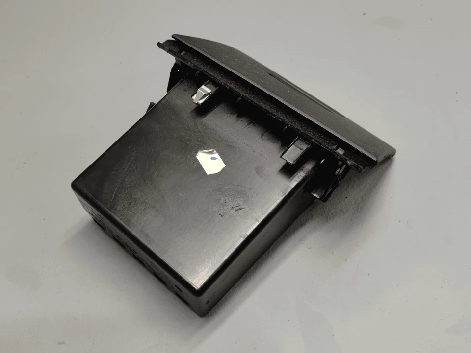 BMW 550i xDrive 550i 2011-2016 salpicadero lado izquierdo guantera compartimento OEM Foto 4 de 4