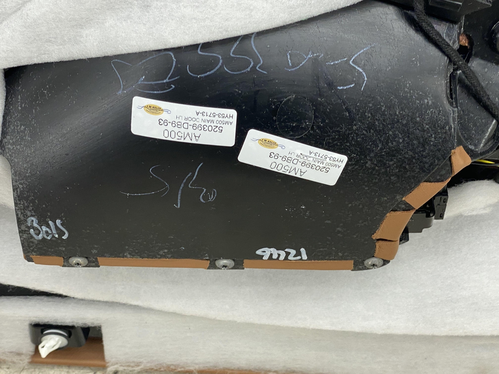 2017-2023 ASTON MARTIN DB11 VOLANTE LEFT INNER DOOR PANEL *W/O WINDOW SWITCH*