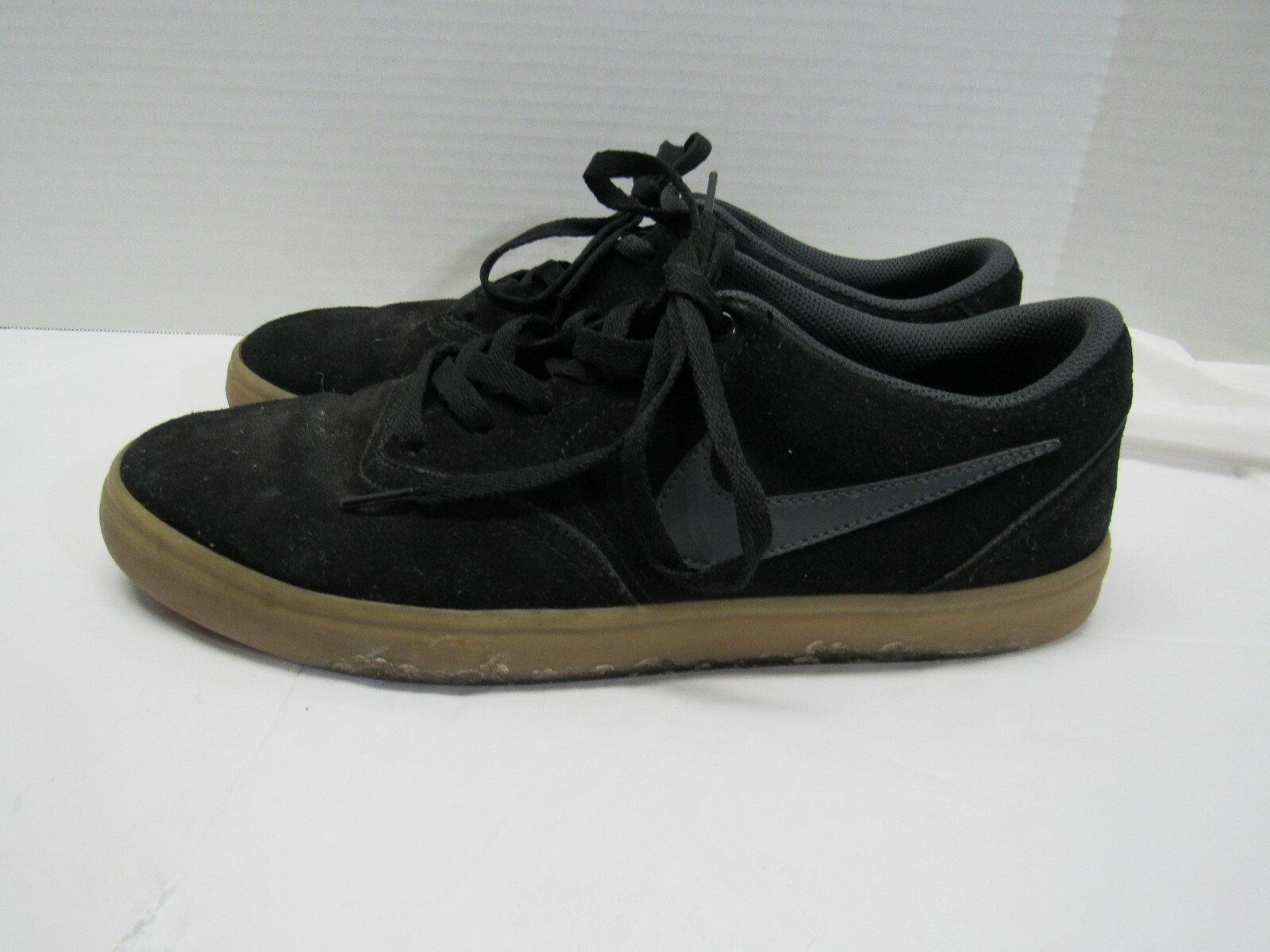 nike sb solarsoft suede