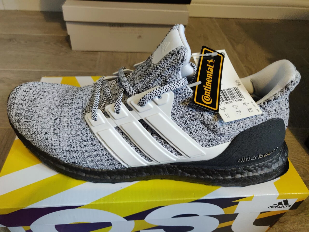 N i bán Giày Adidas Ultra Boost 4.0 Oreo t t Vatgia.com
