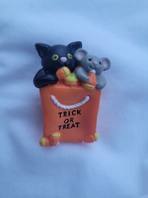 Easter Unlimited PIN Halloween Vintage CAT MOUSE Candy Corn '80s TRICK TREAT BAG