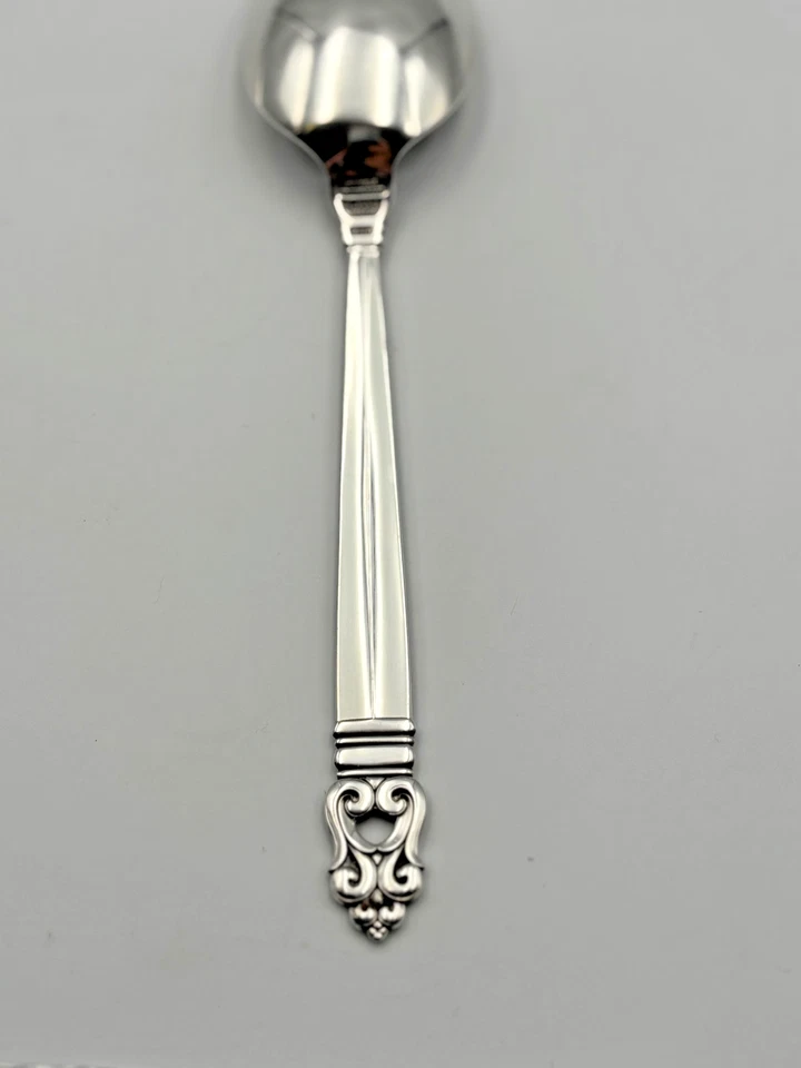 Cuchara para servir sólida de plata esterlina Royal Danish International 8 1/2 ", 77 gramos Foto 4 de 4