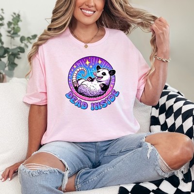 Dead Inside Damen Ring-Spun T-Shirt Sarcastic Opossum Geschenk für Sie