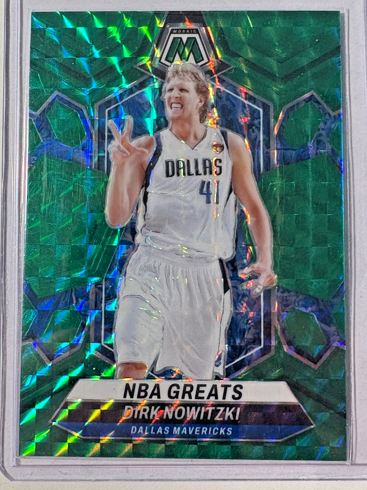 Dirk Nowitzki 2023-24 Panini Mosaic Choice Fusion Green #298 NBA Greats 05/18