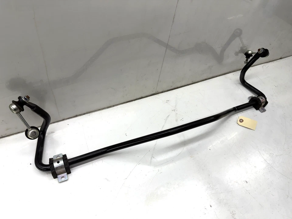 Barra estabilizadora trasera con enlace Mitsubishi Eclipse Cross 2018-2025 OEM Foto 2 de 4