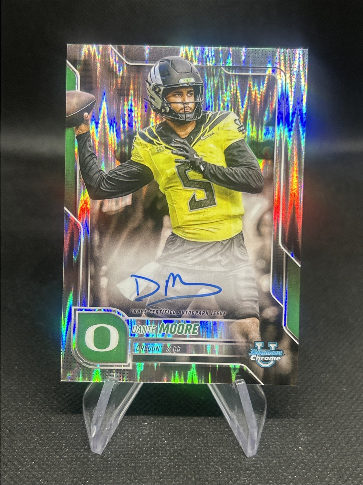 2025 Bowman Chrome U University #BCA-DAM Dante Moore SP Stealth Refractor Auto