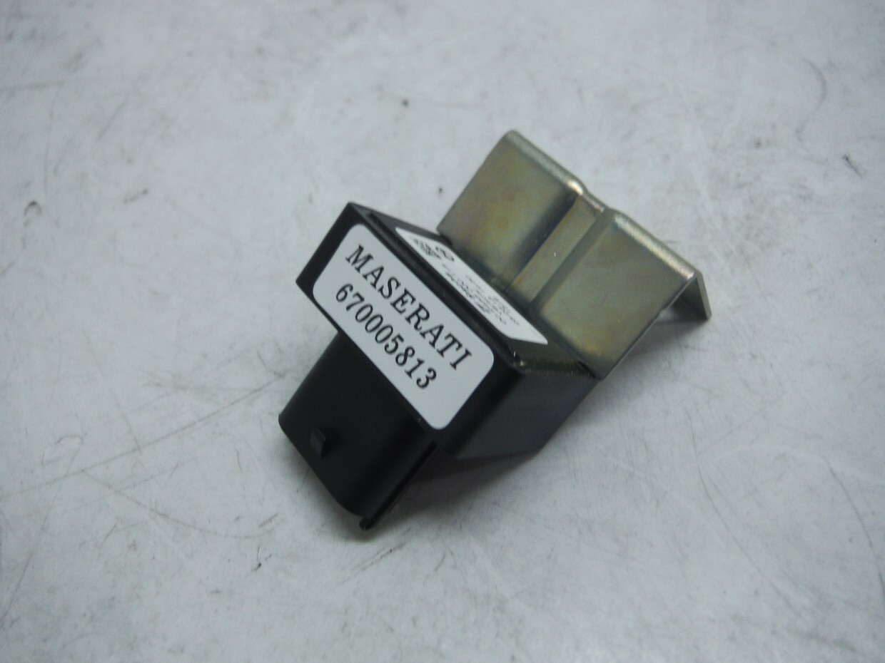 MASERATI GHIBLI REAR ACCELERATION SENSOR OEM 670005813