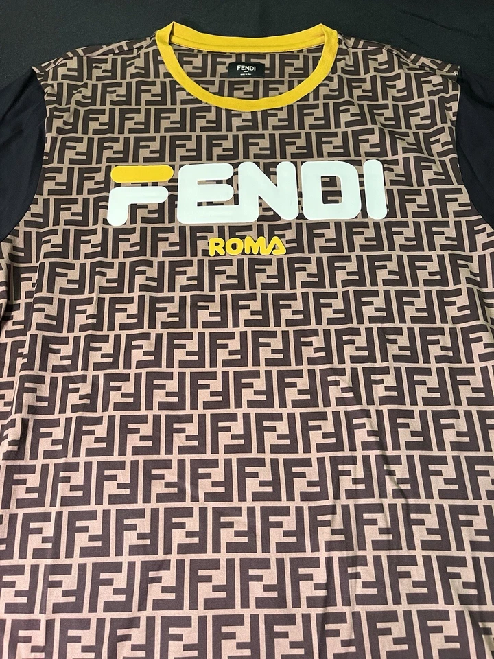 $930 CAMISETA NUEVA CON LOGO FENDI EE. UU. FF SUELTA MEDIANA M CAMISA SE AJUSTA A L AUTÉNTICA Foto 3 de 4