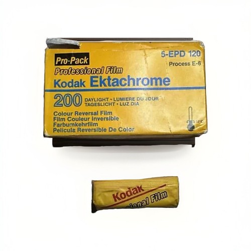 5 Films Kodak Ektachrome 64 EPR120 – Format 120 – ASA 64 – Date 1988