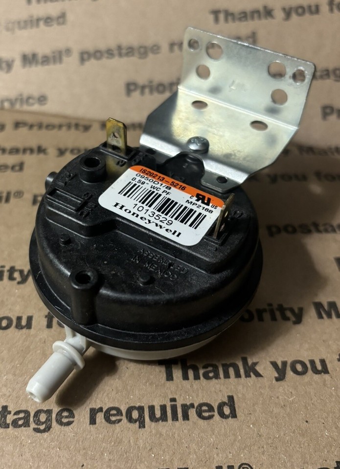 Honeywell IS202135216 0.59” WC PF Pressure Switch 1013529 Carrier